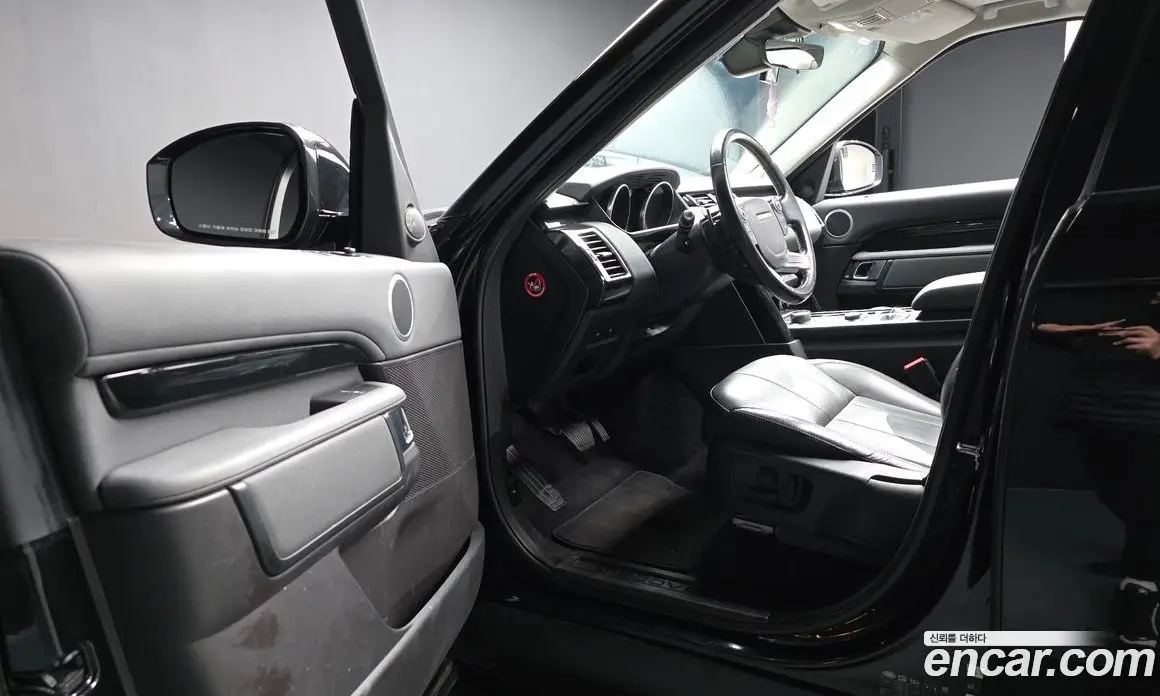 Land Rover Discovery 2018 2.0 автомат (гидро), фото 10 Land Rover Discovery 2018 2.0 автомат (гидро), фото 10