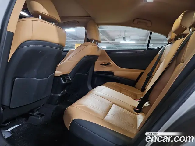 Lexus ES 2021 2.5 автомат (гидро), миниатюра 6 Lexus ES 2021 2.5 автомат (гидро), миниатюра 6