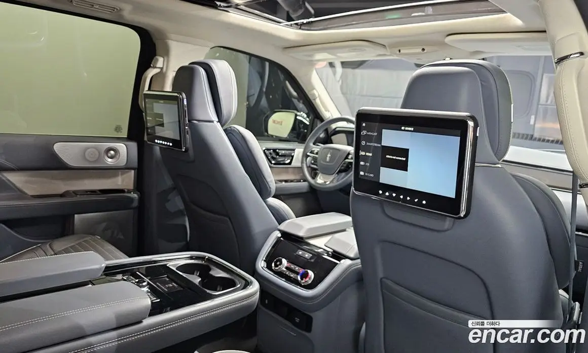 Lincoln Navigator 2019 3.5 автомат (гидро), фото 18 Lincoln Navigator 2019 3.5 автомат (гидро), фото 18