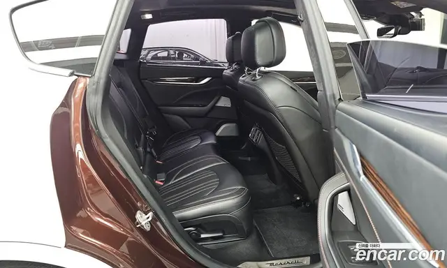 Maserati Levante 2016 3.0 автомат (гидро), миниатюра 12