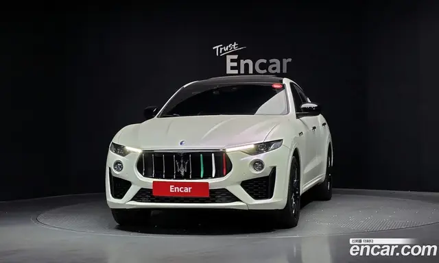 Maserati Levante 2016 3.0 автомат (гидро), миниатюра 3 Maserati Levante 2016 3.0 автомат (гидро), миниатюра 3