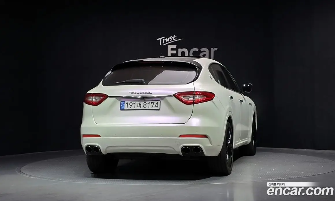 Maserati Levante 2016 3.0 автомат (гидро), фото 4 Maserati Levante 2016 3.0 автомат (гидро), фото 4