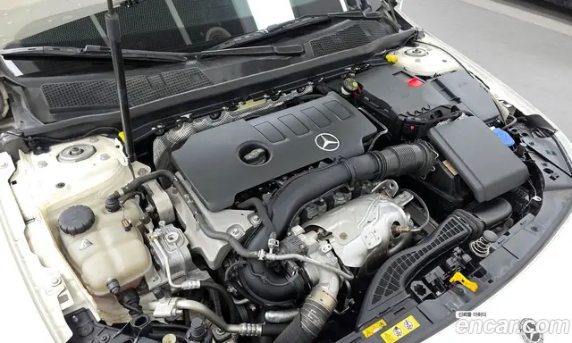 Mercedes-Benz A-Class 2020 2.0 автомат (гидро), миниатюра 6 Mercedes-Benz A-Class 2020 2.0 автомат (гидро), миниатюра 6