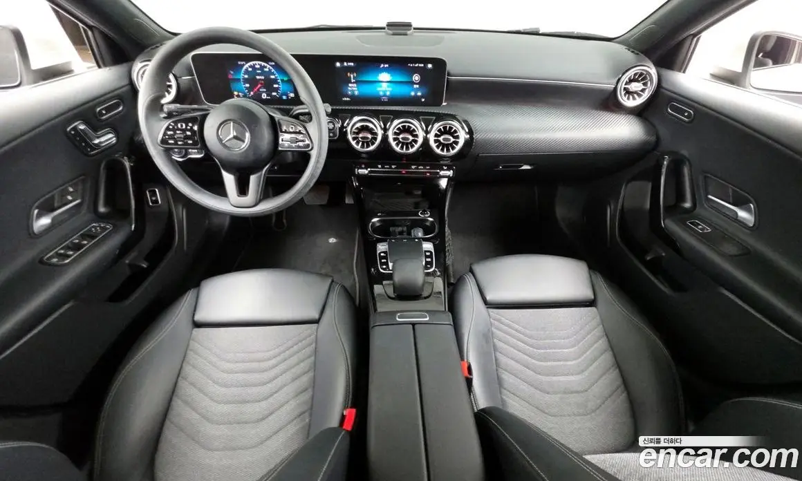 Mercedes-Benz A-Class 2020 2.0 автомат (гидро), фото 7 Mercedes-Benz A-Class 2020 2.0 автомат (гидро), фото 7