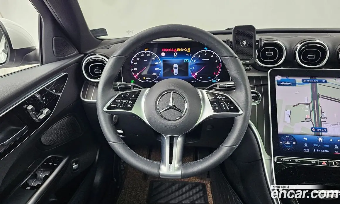 Mercedes-Benz C-Class 2024 2.0 автомат (гидро), фото 19