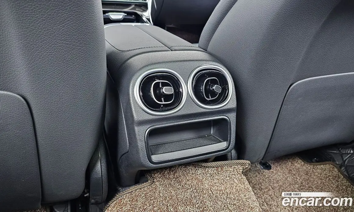 Mercedes-Benz C-Class 2024 2.0 автомат (гидро), фото 31
