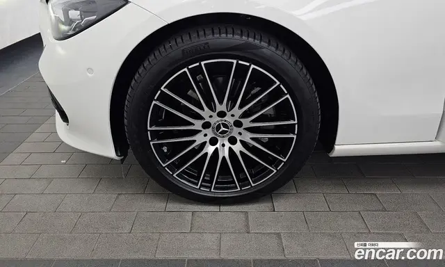 Mercedes-Benz C-Class 2024 2.0 автомат (гидро), миниатюра 5