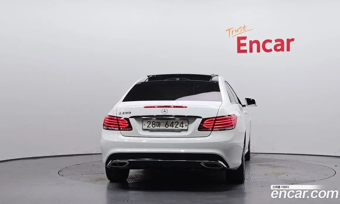 Mercedes-Benz E-Class 2014 2.0 автомат (гидро), фото 4