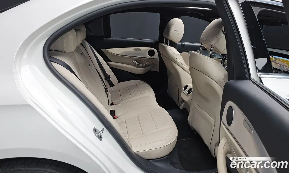 Mercedes-Benz E-Class 2020 2.0 автомат (гидро), фото 17