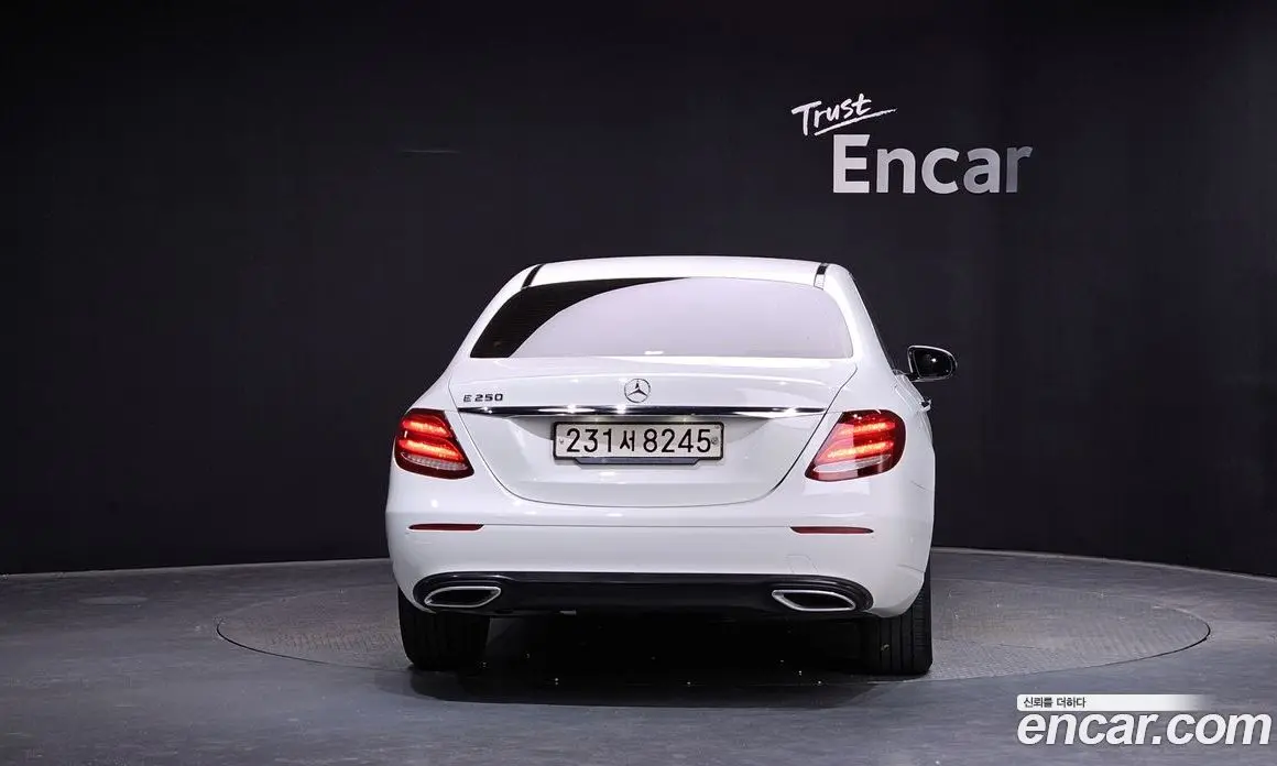 Mercedes-Benz E-Class 2020 2.0 автомат (гидро), фото 4