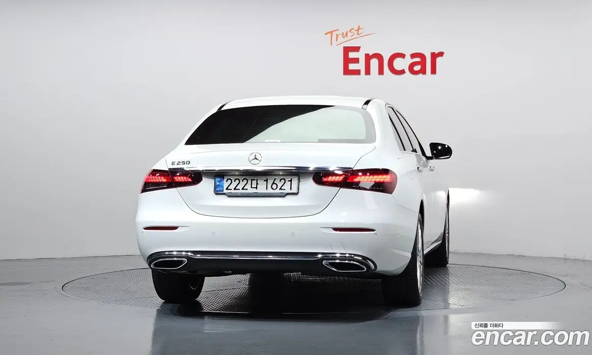 Mercedes-Benz E-Class 2021 2.0 автомат (гидро), фото 4