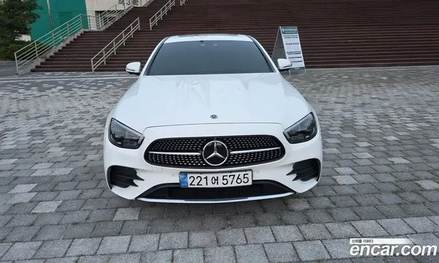 Mercedes-Benz E-Class 2021 1.9 автомат (гидро), миниатюра 2