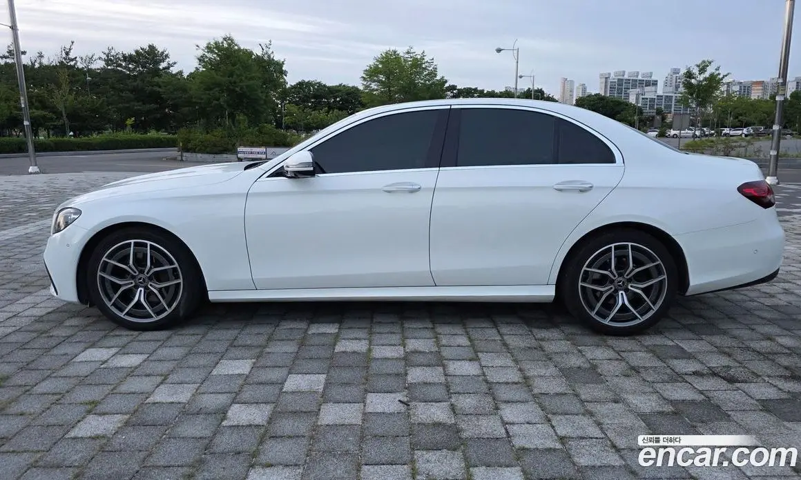 Mercedes-Benz E-Class 2021 1.9 автомат (гидро), фото 4