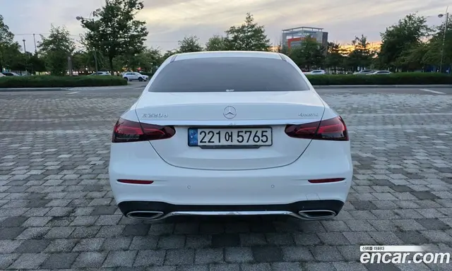 Mercedes-Benz E-Class 2021 1.9 автомат (гидро), миниатюра 6