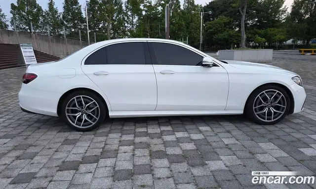 Mercedes-Benz E-Class 2021 1.9 автомат (гидро), миниатюра 8