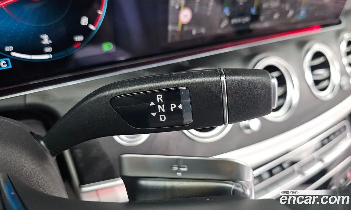 Mercedes-Benz E-Class 2023 2.0 автомат (гидро), фото 11