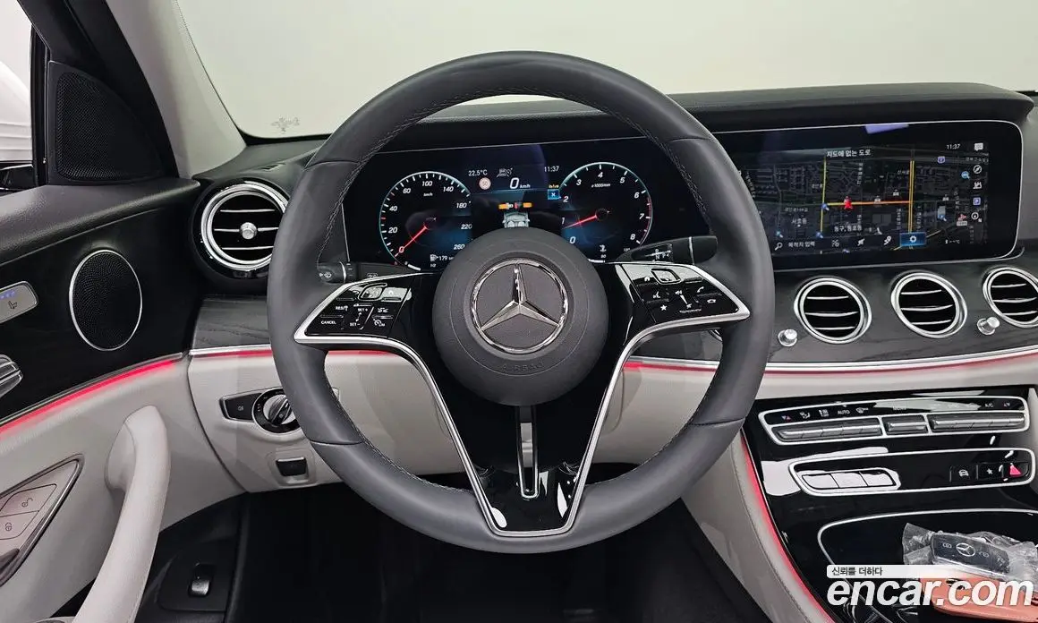 Mercedes-Benz E-Class 2023 2.0 автомат (гидро), фото 18