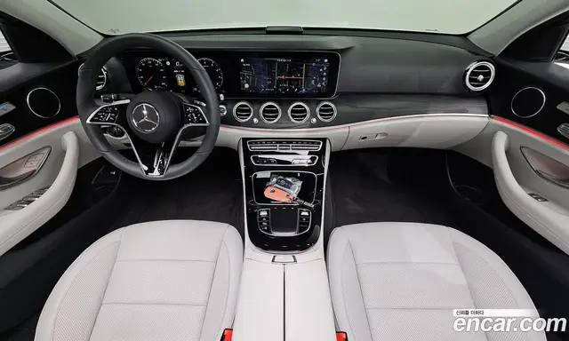 Mercedes-Benz E-Class 2023 2.0 автомат (гидро), миниатюра 9