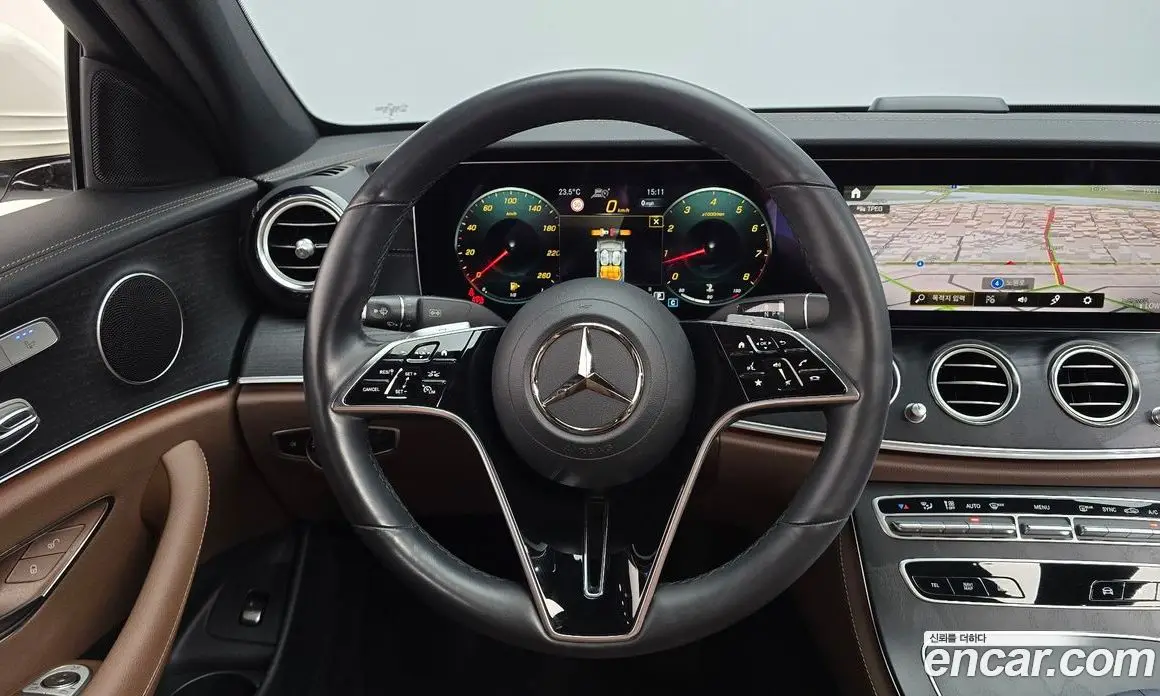 Mercedes-Benz E-Class 2023 2.0 автомат (гидро), фото 13