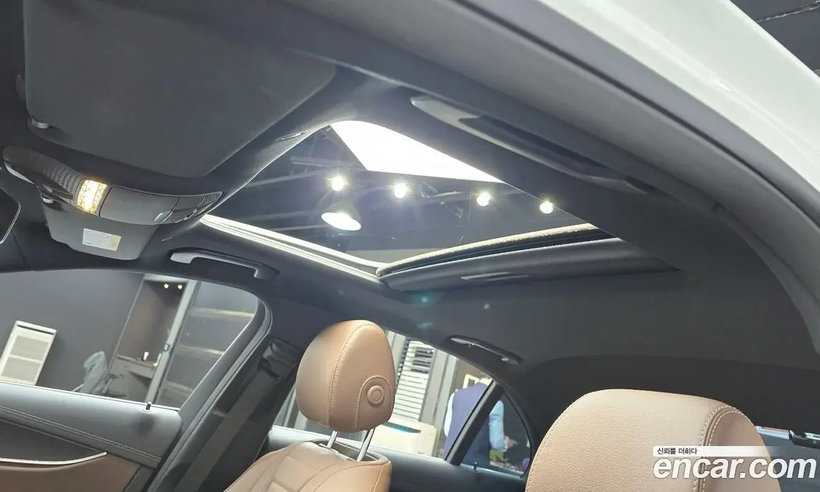 Mercedes-Benz E-Class 2023 2.0 автомат (гидро), фото 19