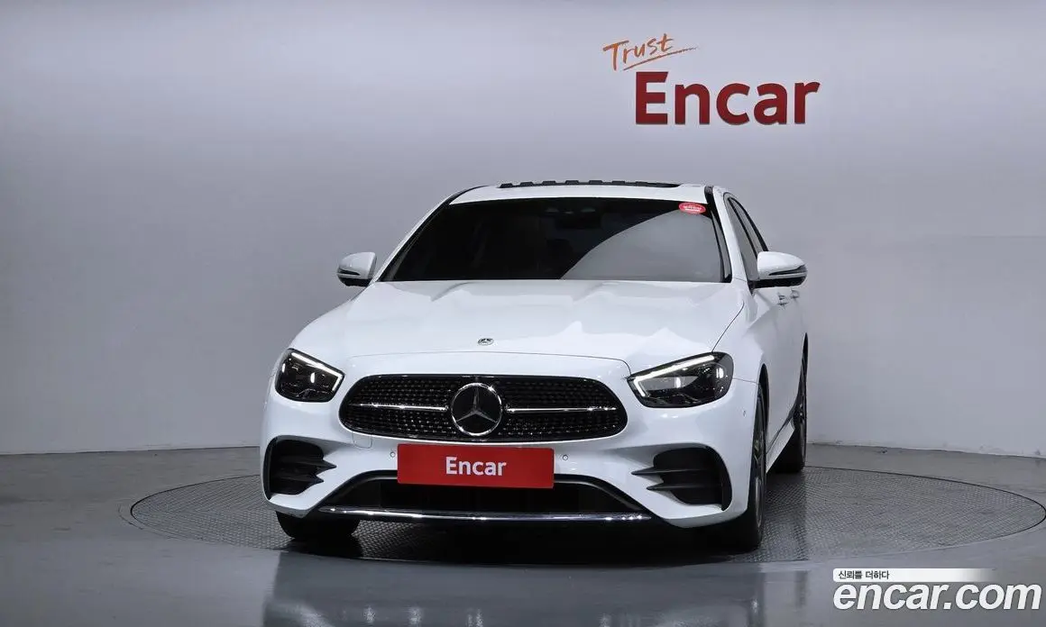 Mercedes-Benz E-Class 2023 2.0 автомат (гидро), фото 3
