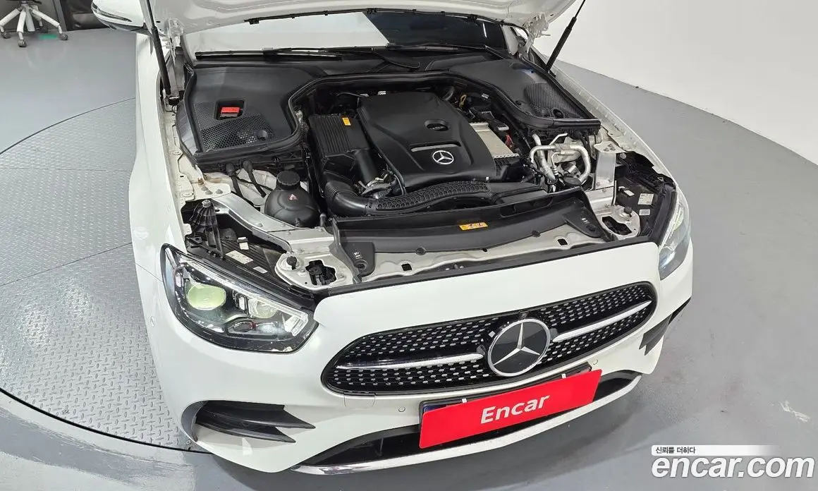 Mercedes-Benz E-Class 2023 2.0 автомат (гидро), фото 6