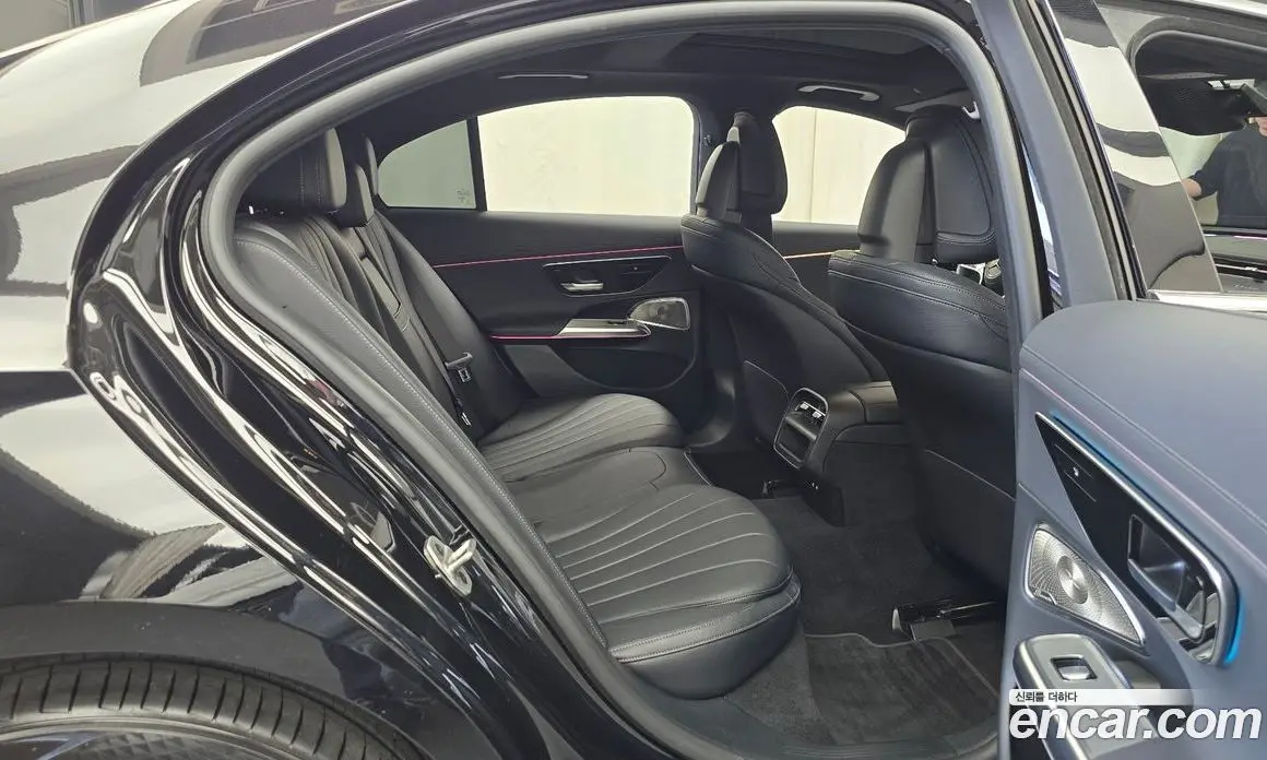 Mercedes-Benz E-Class 2024 2.0 автомат (гидро), фото 17