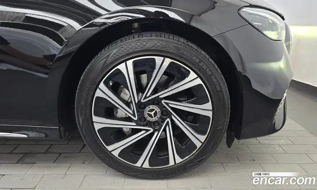 Mercedes-Benz E-Class 2024 2.0 автомат (гидро), миниатюра 7