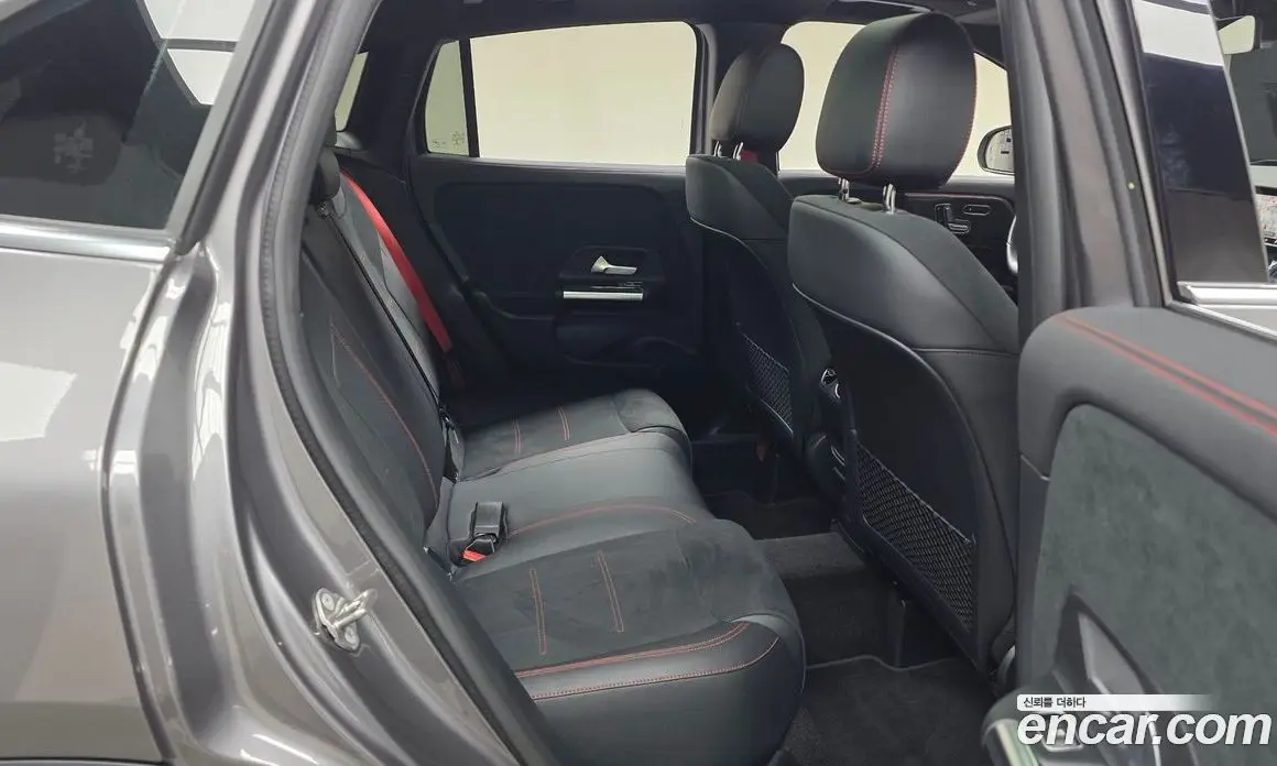 Mercedes-Benz GLA-Class 2021 2.0 автомат (гидро), фото 16