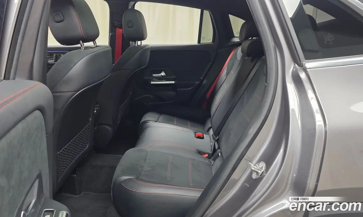 Mercedes-Benz GLA-Class 2021 2.0 автомат (гидро), фото 18