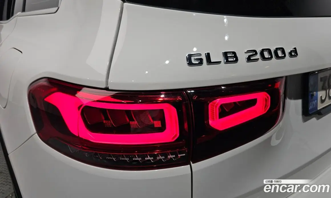 Mercedes-Benz GLB-Class 2022 1.9 автомат (гидро), фото 8
