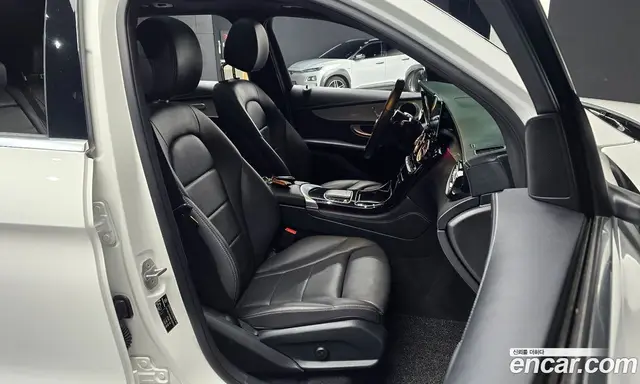 Mercedes-Benz GLC-Class 2021 1.9 автомат (гидро), миниатюра 12