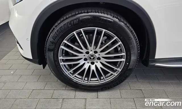 Mercedes-Benz GLC-Class 2025 2.0 автомат (гидро), миниатюра 5