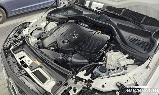 Mercedes-Benz GLC-Class 2025 2.0 автомат (гидро), миниатюра 6