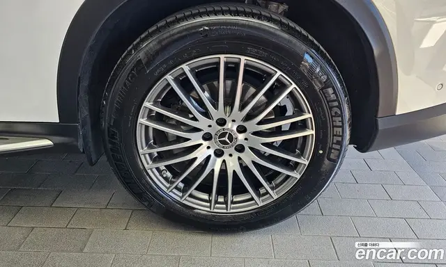Mercedes-Benz GLC-Class 2025 2.0 автомат (гидро), миниатюра 7