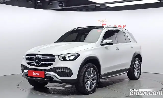 Mercedes-Benz GLE-Class 2022 2.0 автомат (гидро), миниатюра 3
