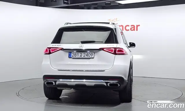 Mercedes-Benz GLE-Class 2022 2.0 автомат (гидро), миниатюра 4