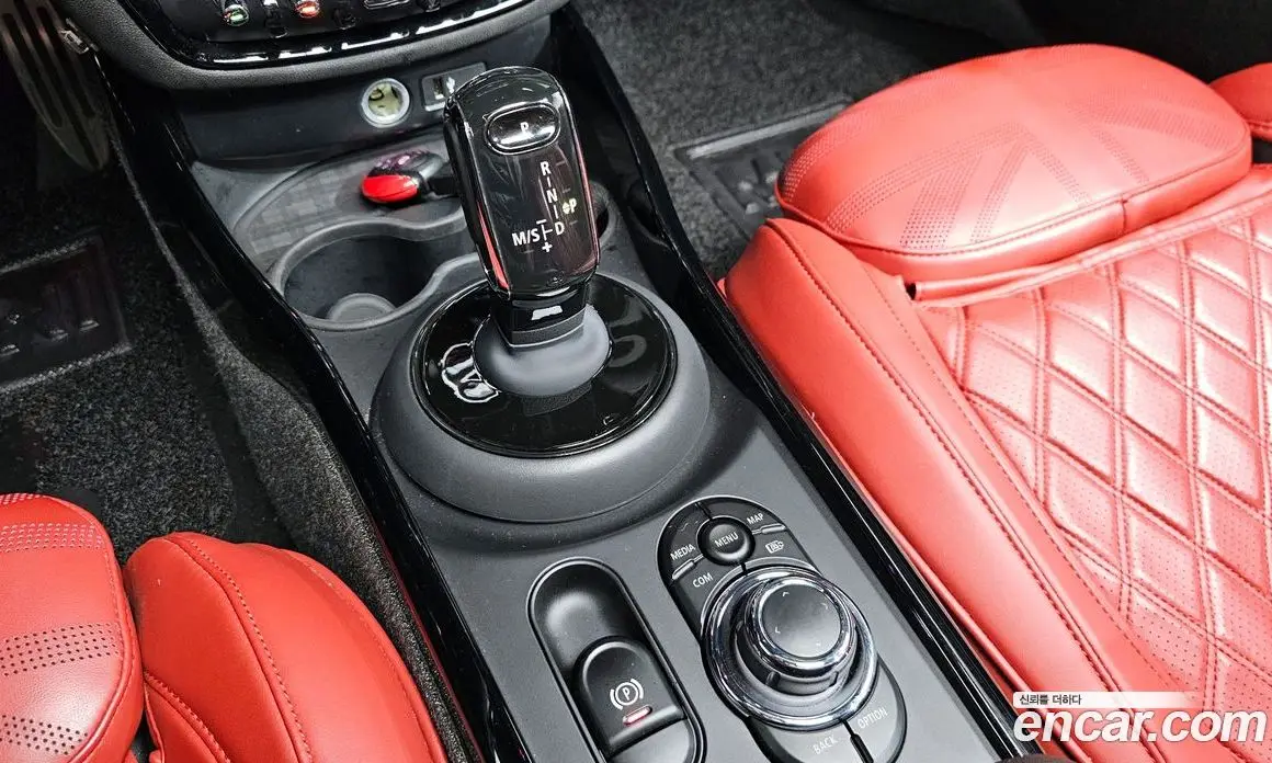 Mini Clubman 2022 2.0 автомат (гидро), фото 9