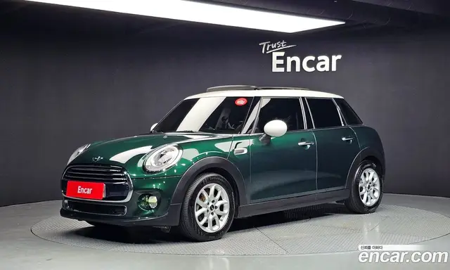 Mini Cooper, 2016, 108 284 км