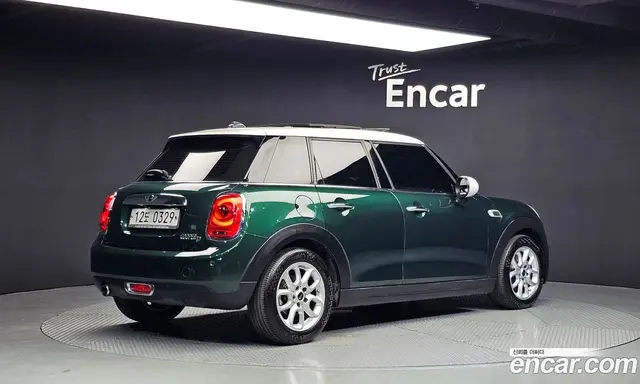 Mini Cooper 2016 1.5 автомат (гидро), миниатюра 2