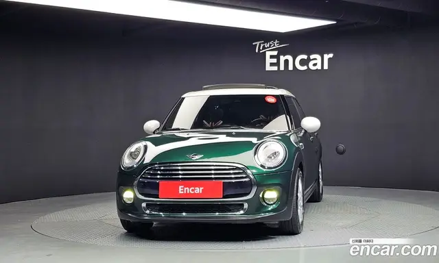Mini Cooper 2016 1.5 автомат (гидро), миниатюра 3