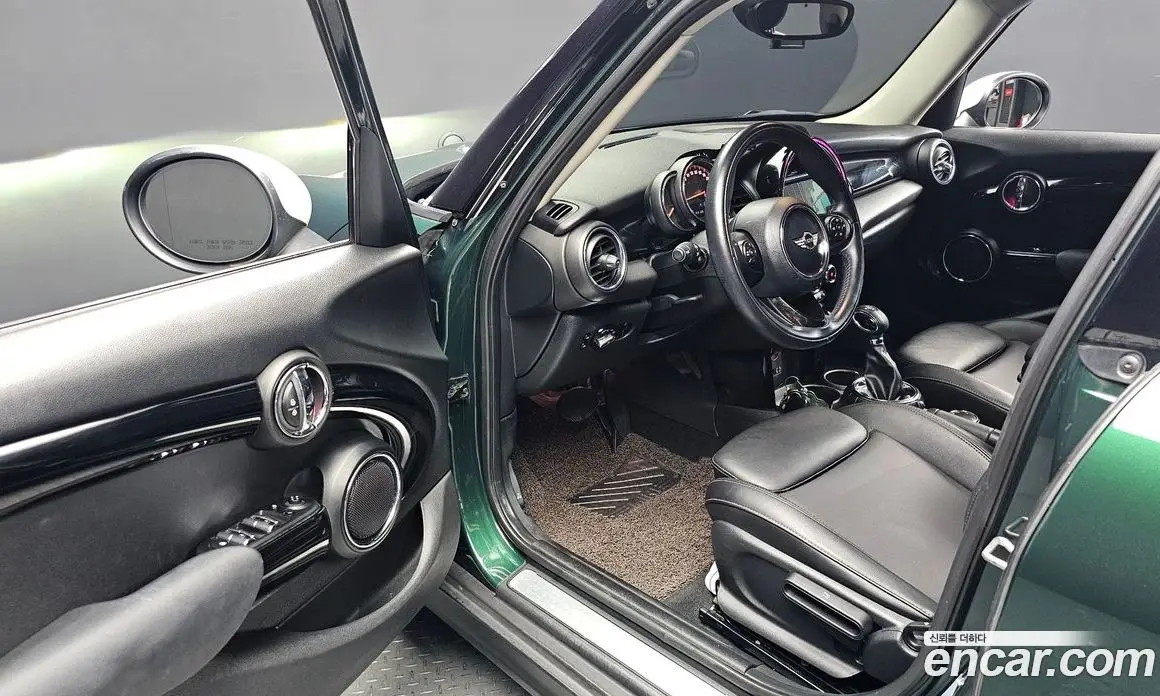 Mini Cooper 2016 1.5 автомат (гидро), фото 10