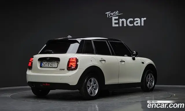 Mini Cooper 2019 1.5 автомат (гидро), миниатюра 2