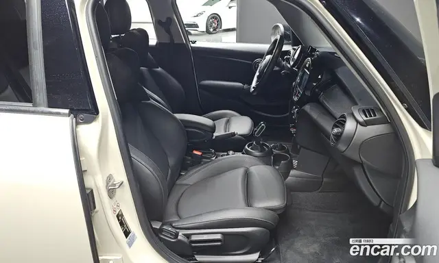 Mini Cooper 2019 1.5 автомат (гидро), миниатюра 10