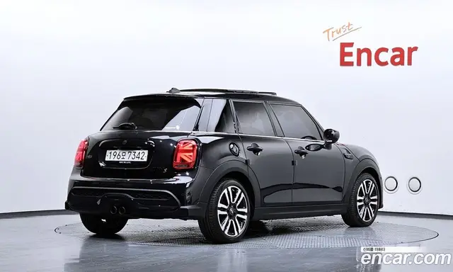Mini Cooper 2024 2.0 автомат (гидро), миниатюра 2