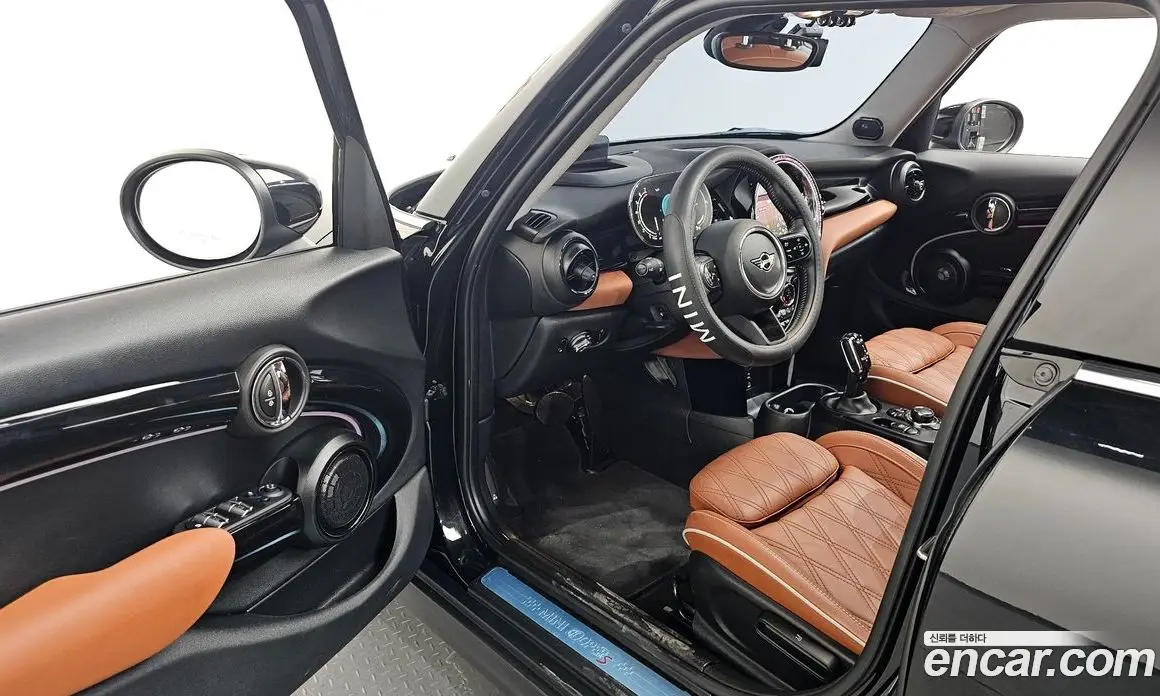 Mini Cooper 2024 2.0 автомат (гидро), фото 13