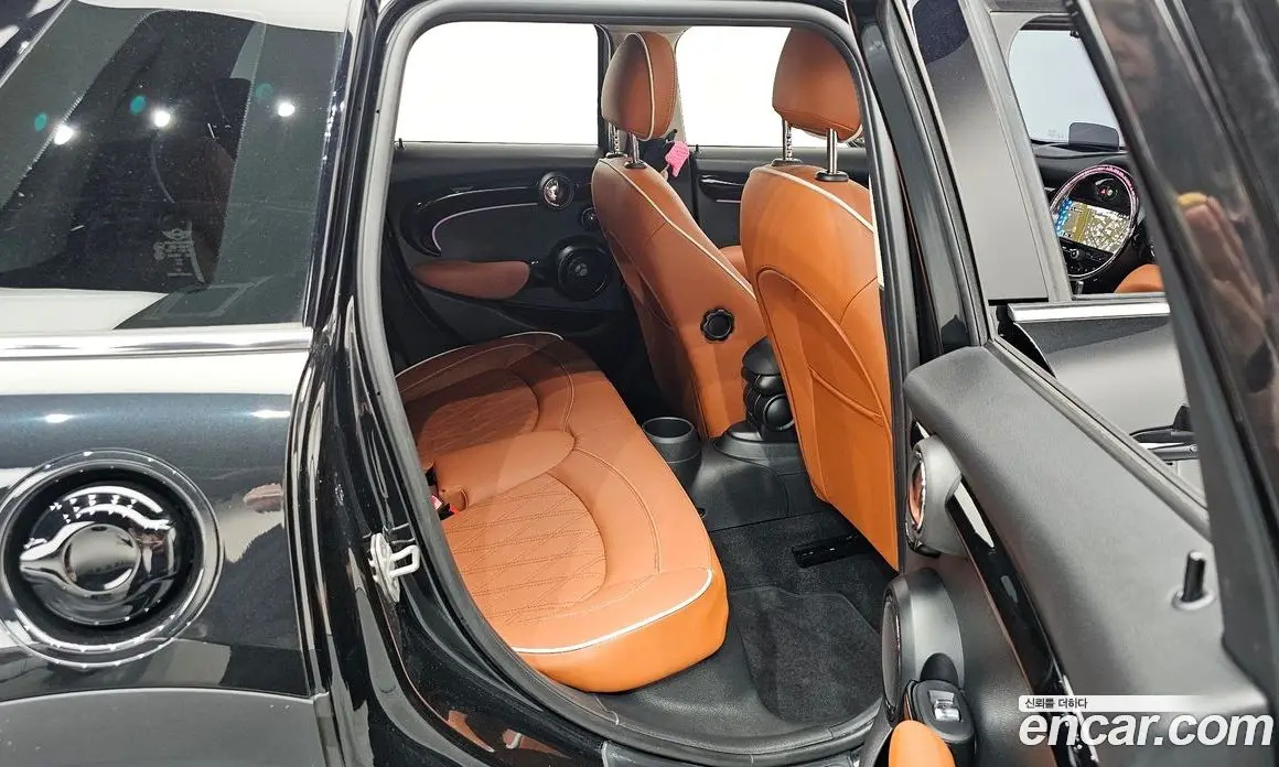 Mini Cooper 2024 2.0 автомат (гидро), фото 17