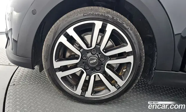 Mini Cooper 2024 2.0 автомат (гидро), миниатюра 5