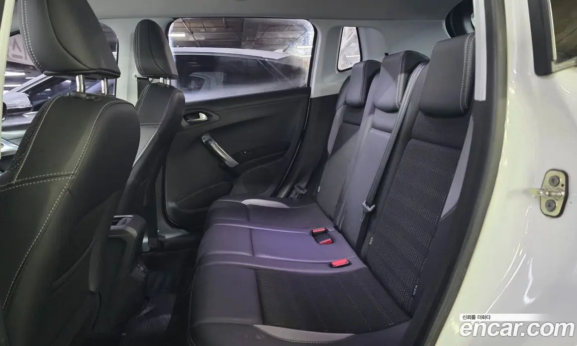 Peugeot 2008 2015 1.6 автомат (гидро), фото 6 Peugeot 2008 2015 1.6 автомат (гидро), фото 6