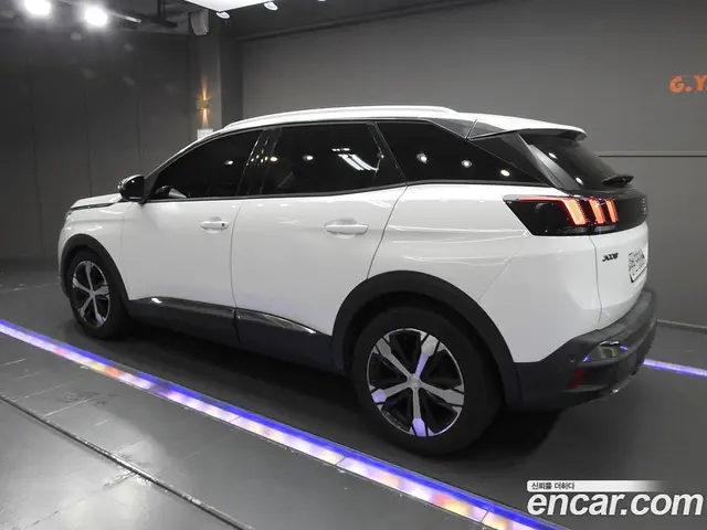 Peugeot 3008 2017 1.6 автомат (гидро), миниатюра 2